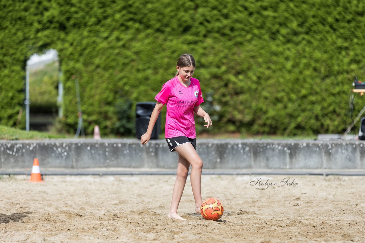 Bild 53 - wBJ/wCJ Beachsoccer Cup